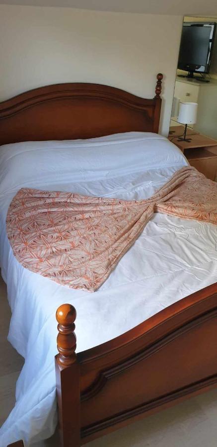 Chez Faby Et Jose Hotel อาวีญง ภายนอก รูปภาพ